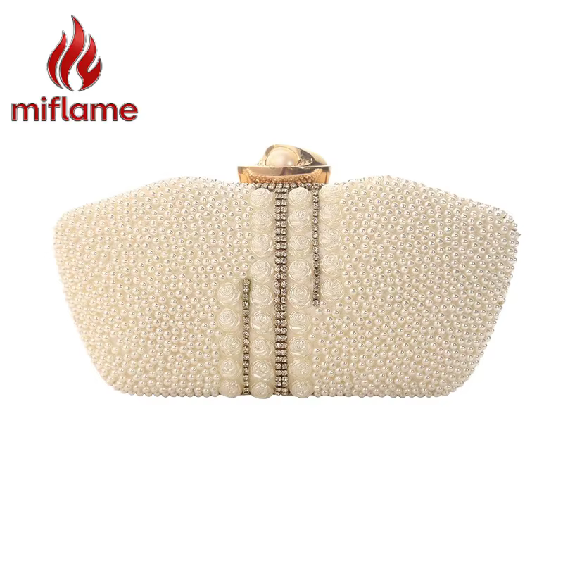Pochette élégante et minimaliste de luxe pour femme avec bandoulière convertible