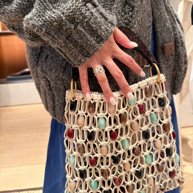 Sac à main rétro tissé à la main avec perles creuses pour femmes