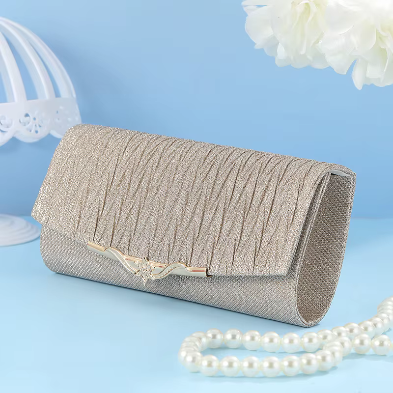 Pochette vintage française pour femme